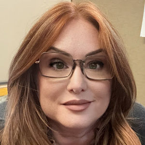 Meet your Posher, Tonya